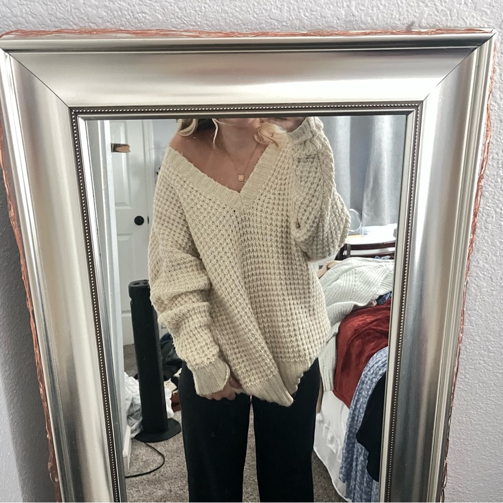 American Eagle Outfitters Cream V-Neck Sweater
